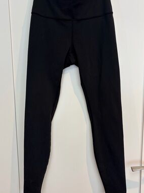 Lululemon Black High-Rise Leggings – Size 6